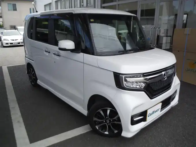 新着情報“Ｎ－ＢＯＸカスタムG・Lホンダセンシング”2019年式パール入荷しました！