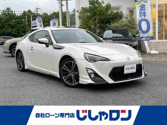 新着情報“８６GT”2012年式サテンホワイトパール入荷しました！