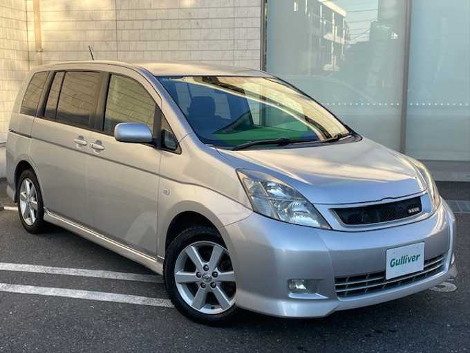 新着情報“アイシスプラタナ”2005年式シルバーM入荷しました！