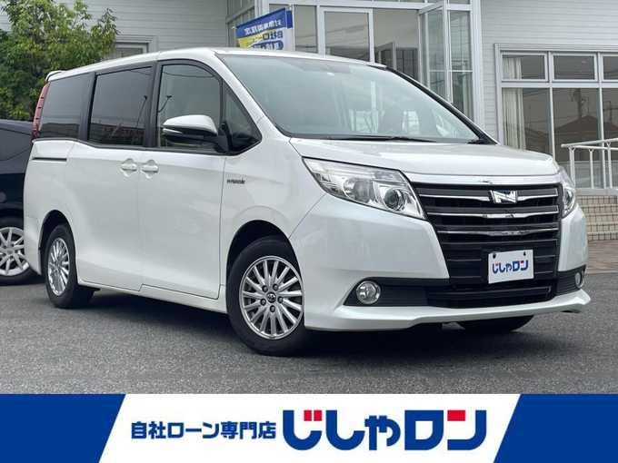 新着情報“ノアハイブリッドG”2014年式ホワイトパールクリスタルシャイン入荷しました！