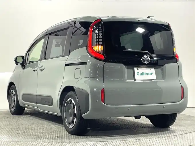 シエンタ10系15系リヤエヤロ アーバンカーキ 新着情報“シエンタZ”2023年式アーバンカーキ入荷しました！ガリバー東