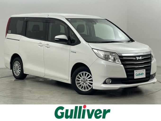 新着情報“ノアハイブリッドX”2017年式ホワイトパールクリスタルシャイン入荷しました！