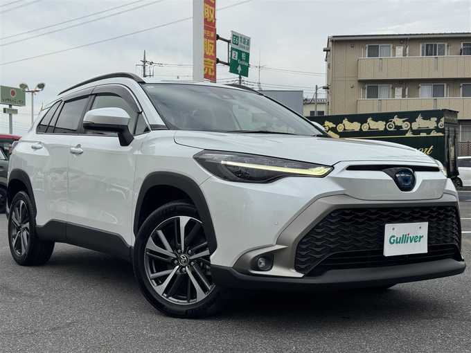 新着情報“カローラクロスハイブリッド Z”2022年式プラチナホワイトパールマイカ入荷しました！