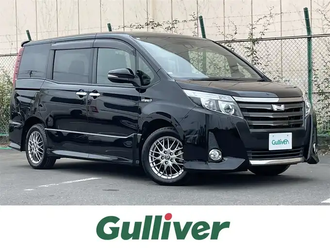 新着情報“ノアハイブリッドSi ダブルバイビー”2017年式ブラック入荷しました！