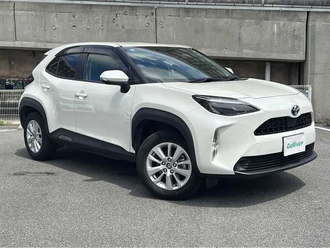 新着情報“ヤリスクロスハイブリッドG”2021年式ホワイトパールクリスタルシャイン入荷しました！
