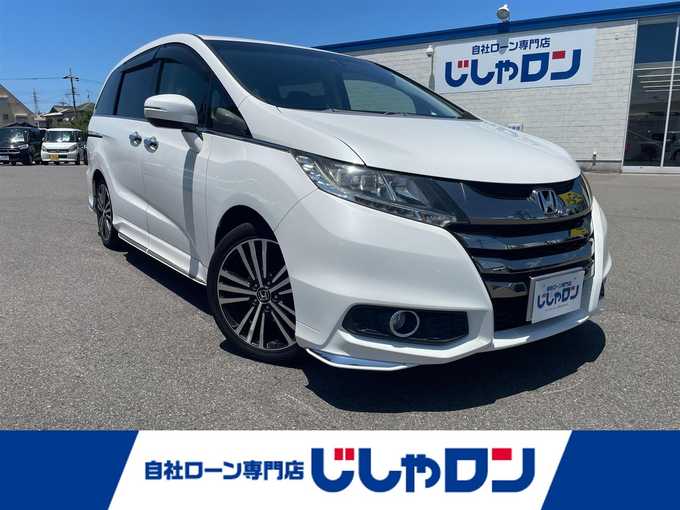 新着情報“オデッセイアブソルート”2013年式ホワイトオーキッドパール入荷しました！