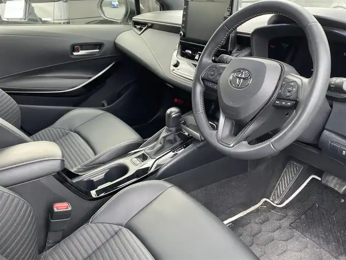 新着情報“カローラツーリングハイブリッド ダブルバイビー”2021年式入荷しました！02