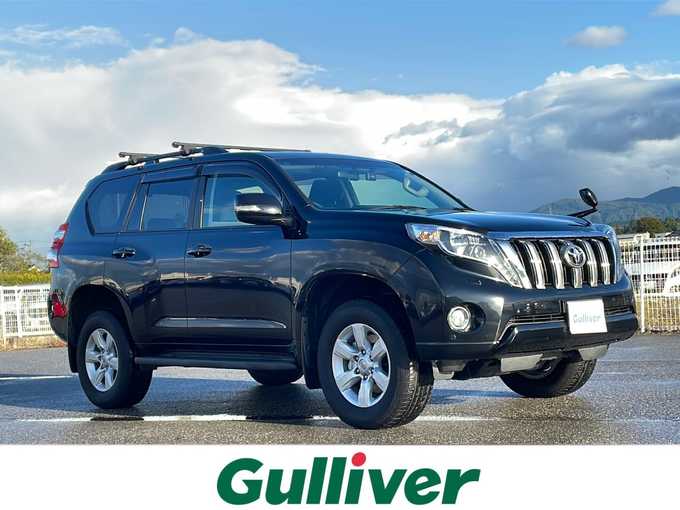 新着情報“ランドクルーザープラドTX”2016年式アティチュードブラックマイカ入荷しました！