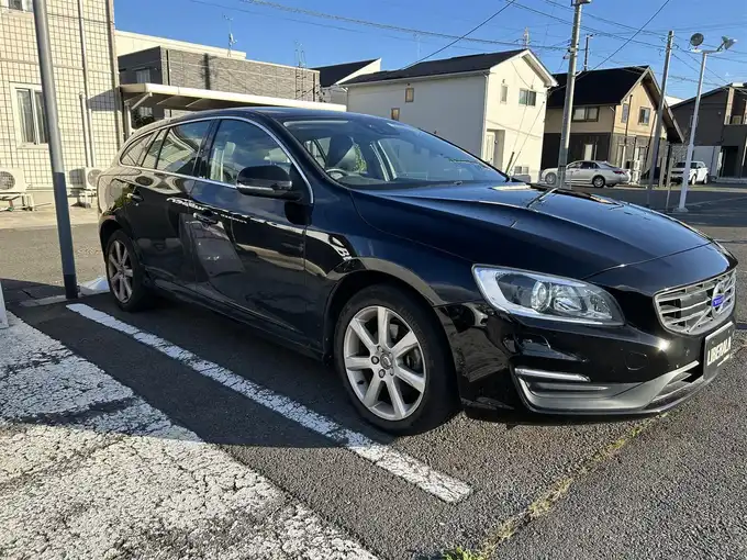 新着情報“Ｖ６０D4 タック”2017年式オニキスブラックP入荷しました！