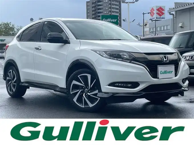 新着情報“ヴェゼルRS・ホンダセンシング”2017年式ホワイトオーキッドパール入荷しました！