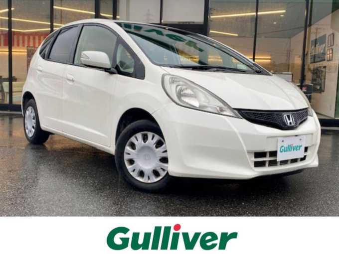 新着情報“フィット13G・スマートセレクション”2013年式プレミアムホワイトパール入荷しました！