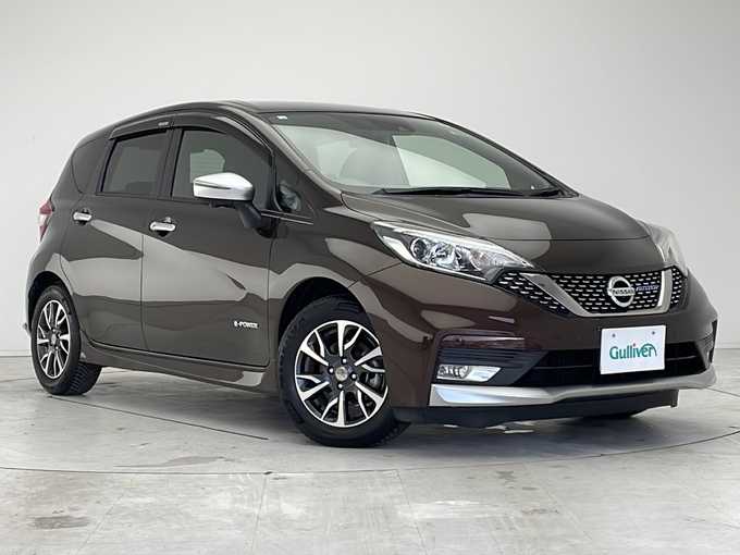 新着情報“ノートe－パワーオーテック”2018年式インペリアルアンバーP入荷しました！