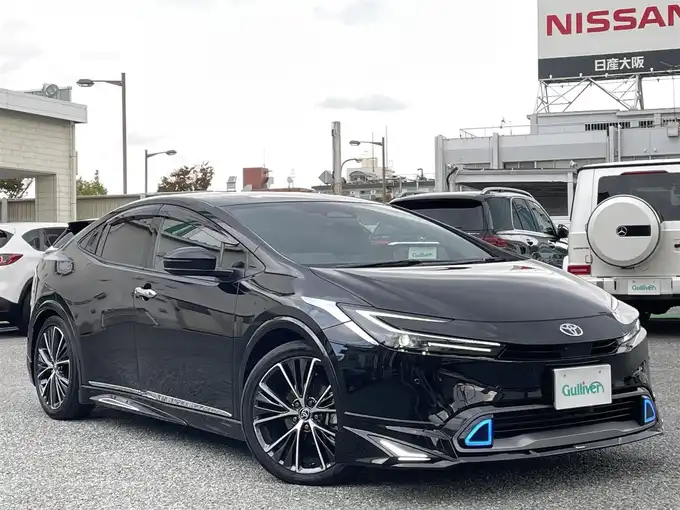 新着情報“プリウスZ”2023年式アティチュードブラックマイカ入荷しました！