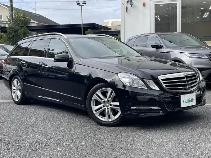 新着情報“Ｅ３００4MATIC ワゴン AVG”2013年式オブシディアンブラック入荷しました！