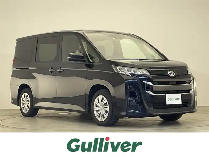 新着情報“ノアX”2022年式アティチュードブラックマイカ入荷しました！