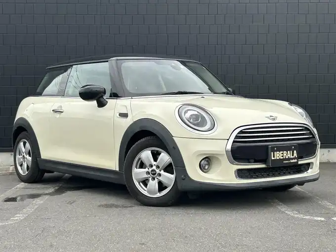 新着情報“ＭＩＮＩヴィクトリア”2020年式白入荷しました！