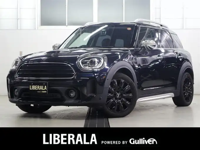新着情報“ＭＩＮＩクーパーD クロスオーバー エッセンシャル・トリム”2022年式MINI Yoursエニグマティックブラック入荷しました！