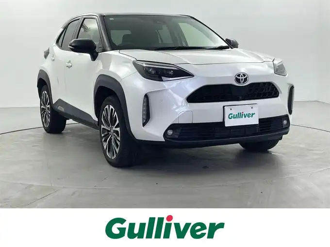 新着情報“ヤリスクロスZ”2020年式ブラックマイカ/ホワイトパールクリスタルシャイン 2トーン入荷しました！