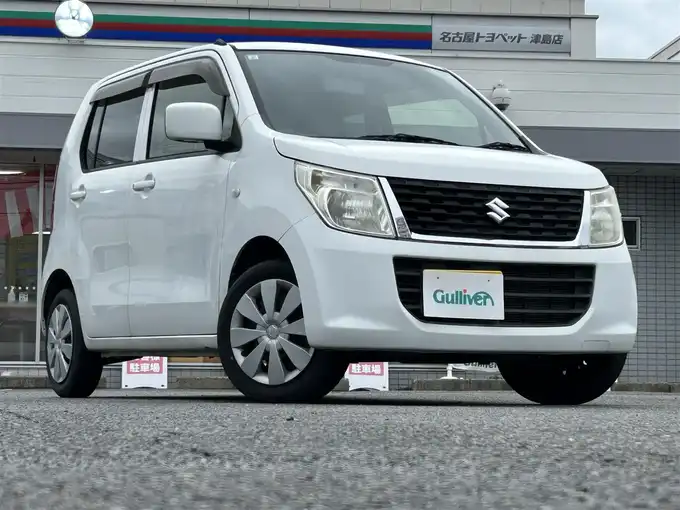 新着情報“ワゴンＲFA”2015年式スペリアホワイト入荷しました！