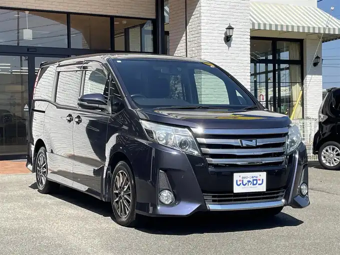 新着情報“ノアSi”2014年式ダークバイオレットマイカメタリック入荷しました！