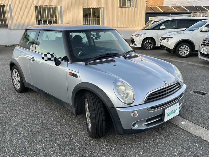 新着情報“ＭＩＮＩワン”2006年式ピュア・シルバー・メタリック入荷しました！