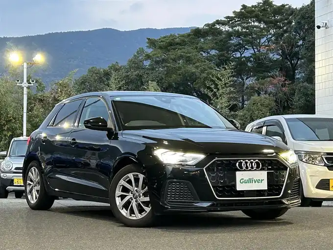 新着情報“Ａ１スポーツバック25TFSI アドバンスド”2020年式黒入荷しました！