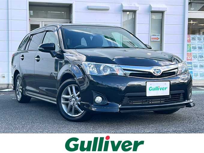 新着情報“カローラフィールダーハイブリッドG エアロツアラー・ダブルバイビー”2013年式ブラックマイカ入荷しました！