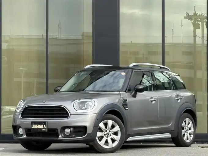 新着情報“ＭＩＮＩクーパーD クロスオーバー”2019年式グレー入荷しました！