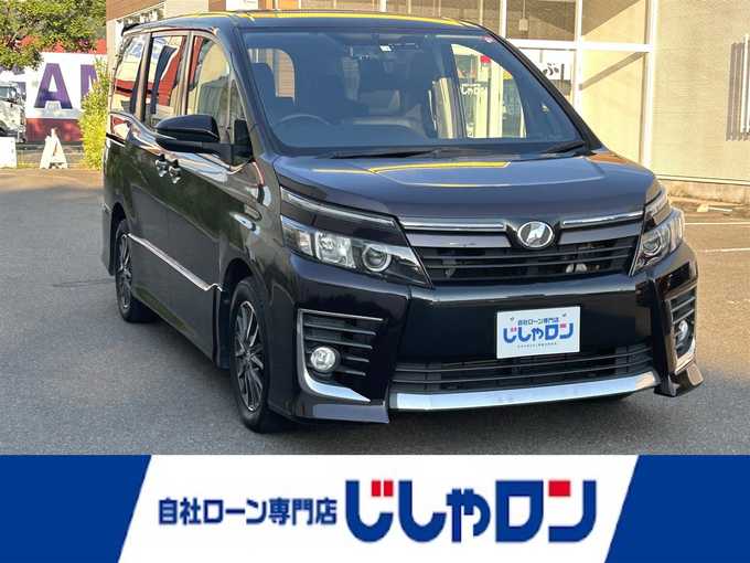 新着情報“ヴォクシーZS”2014年式ボルドーマイカメタリック入荷しました！