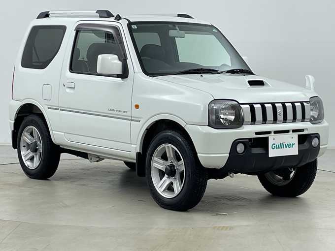 新着情報“ジムニーランドベンチャー”2007年式パールホワイト入荷しました！