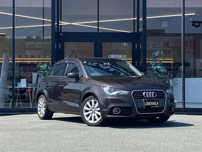 新着情報“Ａ１スポーツバック1．4TFSI”2013年式茶入荷しました！
