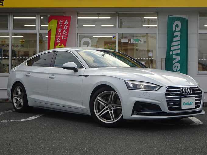 新着情報“Ａ５スポーツバック45TFSIクワトロ スポーツ”2019年式グレイシアホワイトメタリック入荷しました！