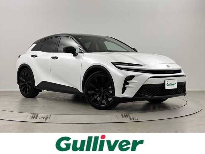 新着情報“クラウンスポーツZ”2023年式白Ⅱ入荷しました！