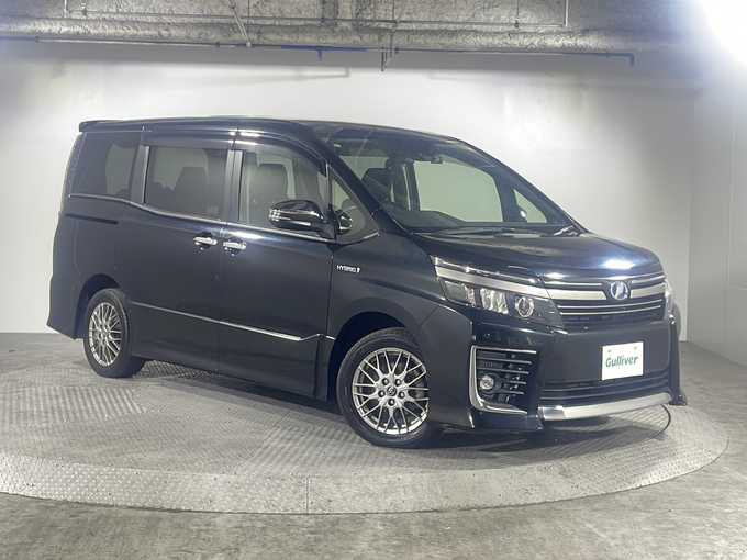 新着情報“ヴォクシーハイブリッドZS 煌Ⅱ”2017年式ブラック入荷しました！