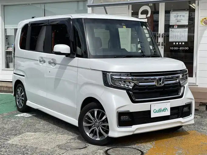 新着情報“Ｎ ＢＯＸカスタム L”2021年式プラチナホワイトパール入荷しました！