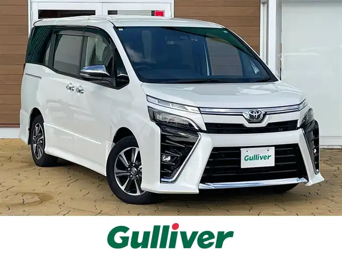 新着情報“ヴォクシーZS 煌Ⅲ”2021年式ホワイトパールクリスタルシャイン入荷しました！