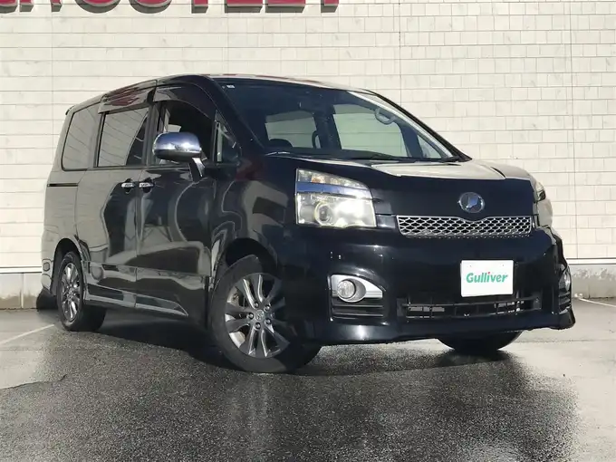 新着情報“ヴォクシーZS 煌Z”2013年式ブラック入荷しました！ガリバー