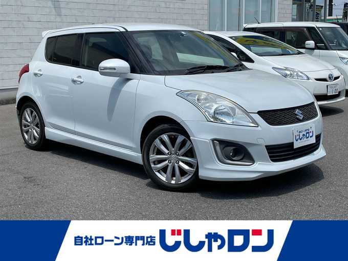 新着情報“スイフトRS”2014年式スノーホワイトパール入荷しました！