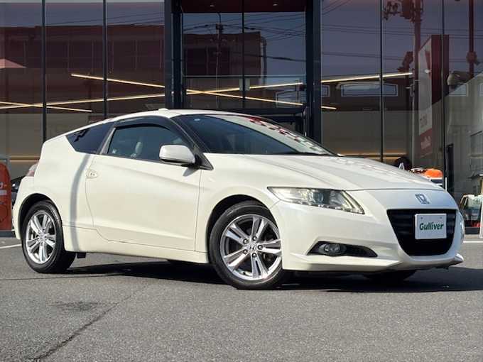 新着情報“ＣＲ－Ｚα”2011年式プレミアムホワイトパール入荷しました！