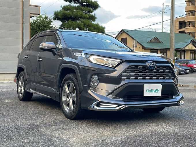 新着情報“ＲＡＶ４ハイブリットG”2019年式グレーメタリック入荷しました！