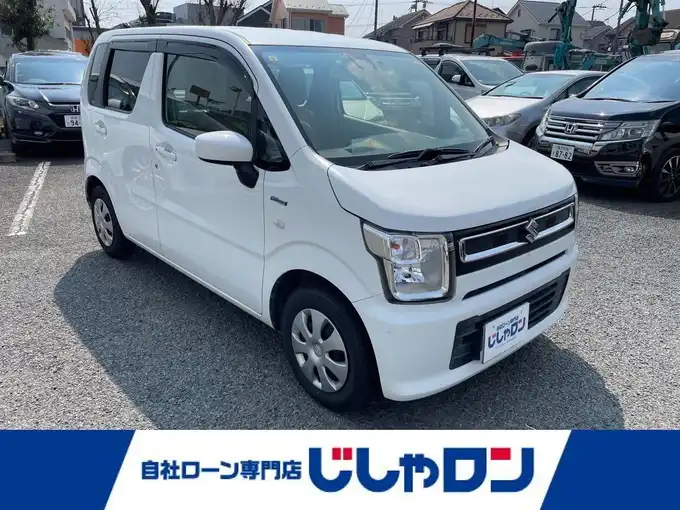 新着情報“ワゴンＲハイブリッドFX セーフティパッケージ装着車”2018年式白入荷しました！