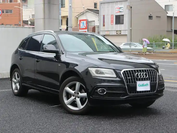 新着情報“Ｑ５2．0 TFSI クワトロ”2013年式黒入荷しました！