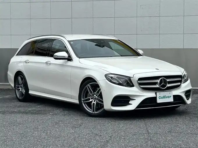 新着情報“ＥクラスステーションワゴンE200 ステーションワゴン アバンギャルド スポーツ”2018年式ダイヤモンドホワイト入荷しました！