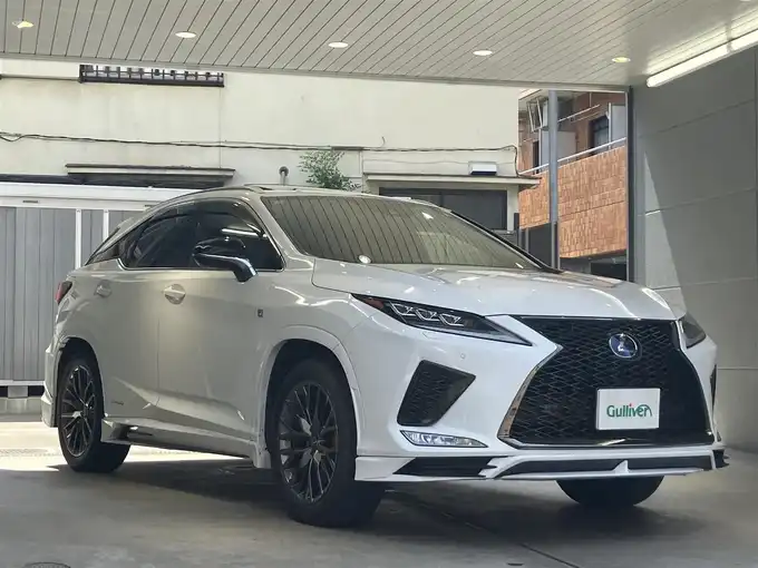 新着情報“ＲＸRX450h Fスポーツ”2021年式ホワイトノーヴァガラスフレーク入荷しました！