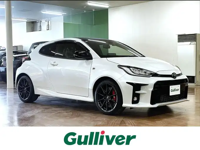 新着情報“ＧＲヤリスRZ ハイパフォーマンス”2021年式プラチナホワイトパールマイカ入荷しました！