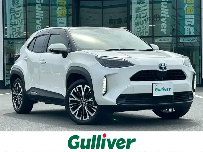 新着情報“ヤリスクロスハイブリッドZ”2021年式ホワイトパールクリスタルシャイン入荷しました！