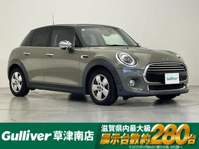 新着情報“ＭＩＮＩクーパー”2019年式エメラルドグレー入荷しました！