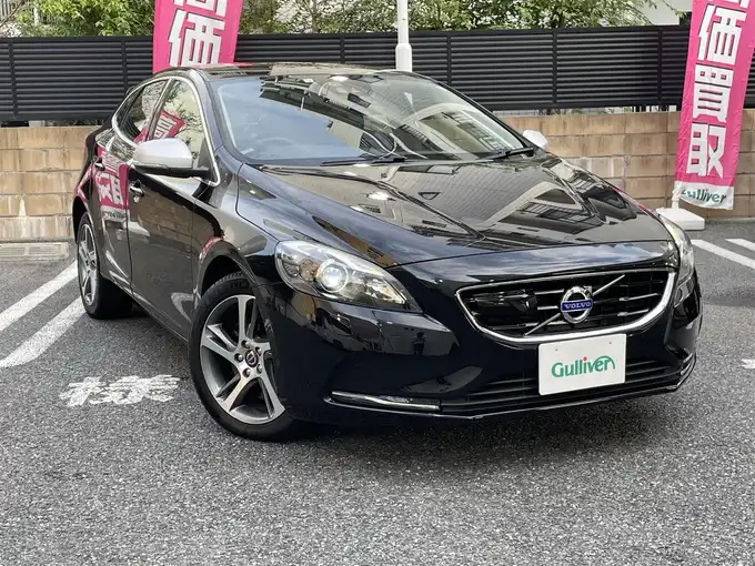 新着情報“Ｖ４０D4 SE”2016年式オニキスブラックP入荷しました！