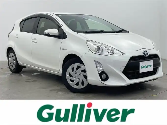 新着情報“アクアG”2015年式ライムホワイトパールクリスタルシャイン入荷しました！