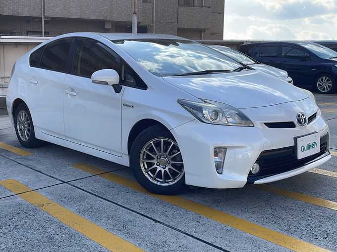 新着情報“プリウスG”2014年式ホワイトパールクリスタルシャイン入荷しました！